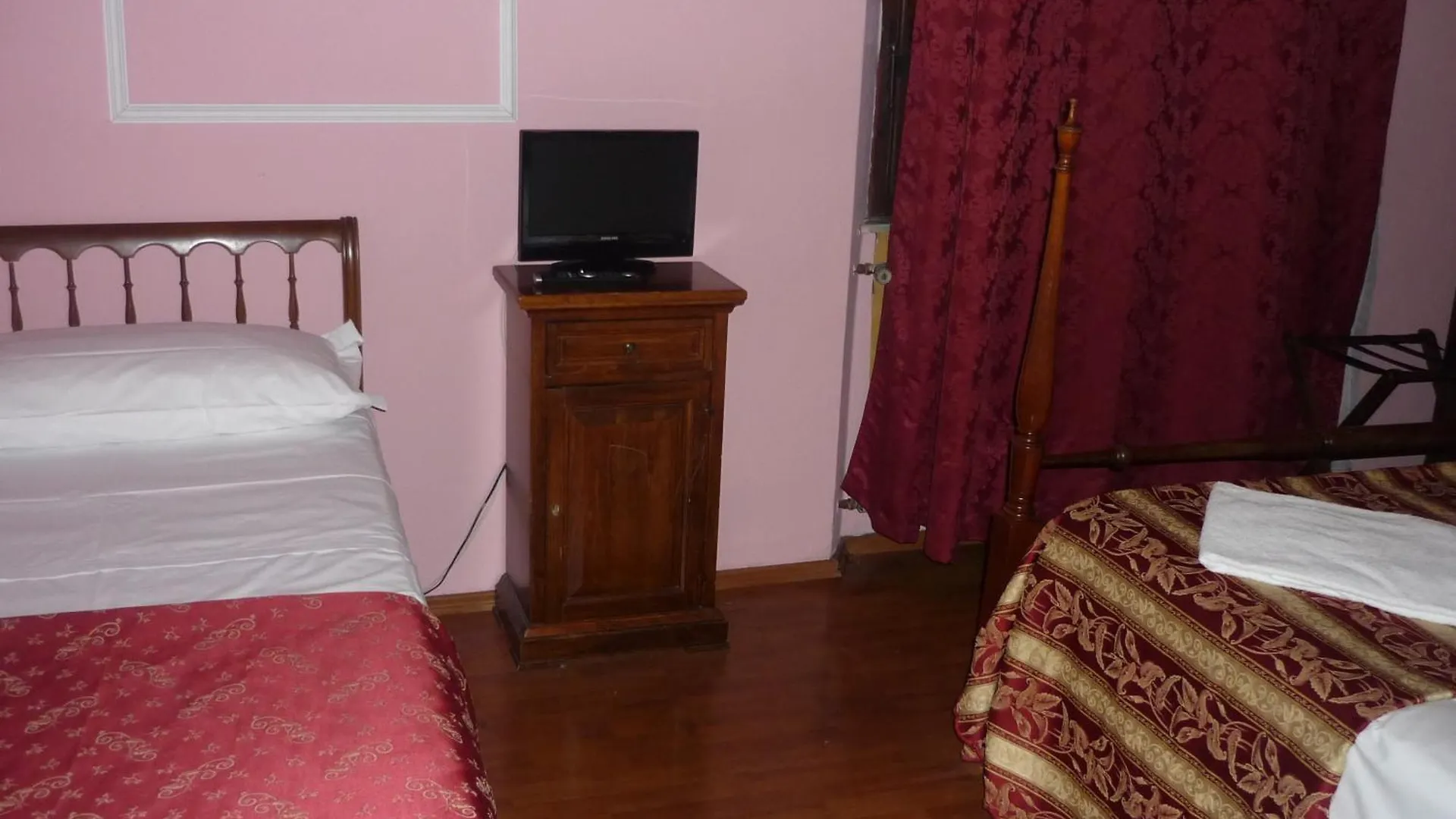 Hotel Europa Perugia 3*,  Italy